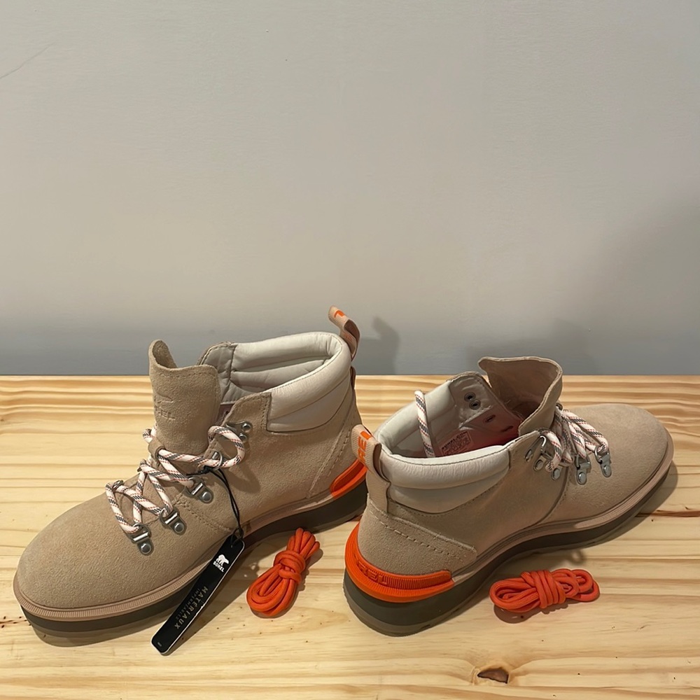 Sorel women boots.